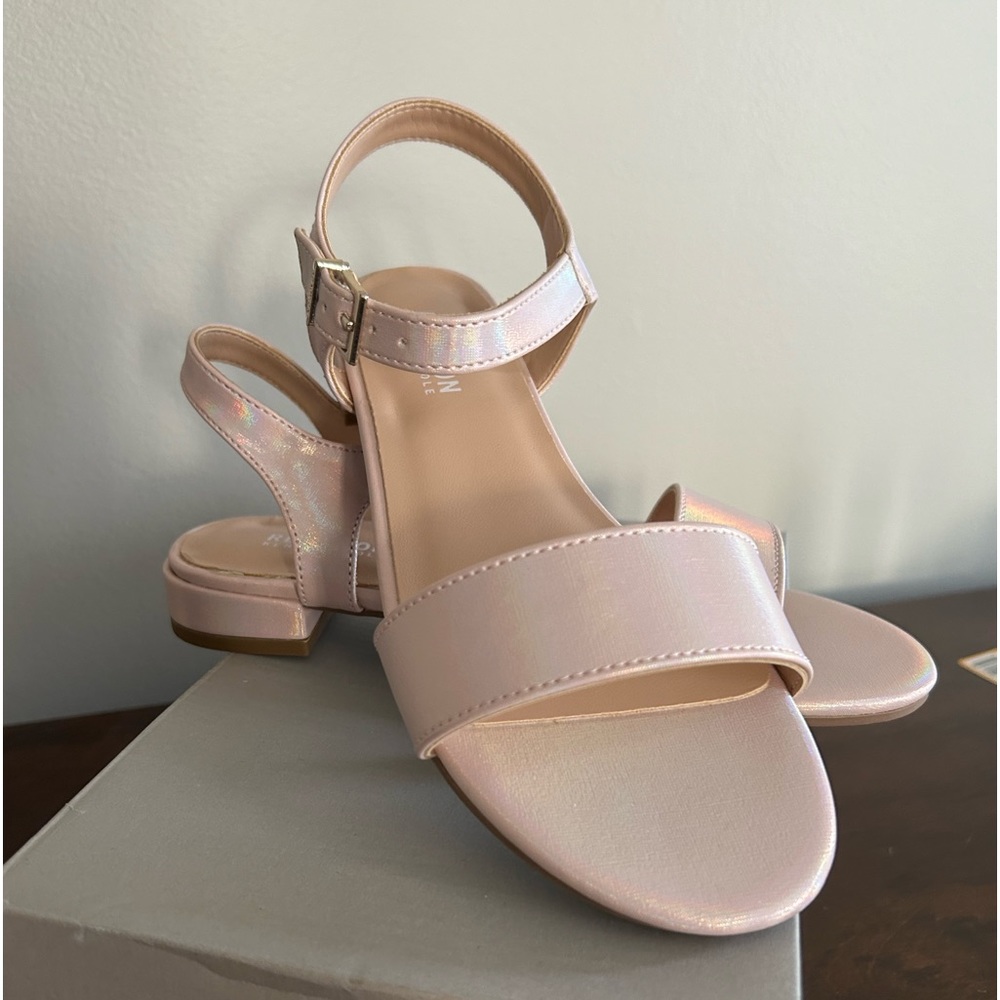 Kenneth Cole Size 3 metallic blush girls sandal New